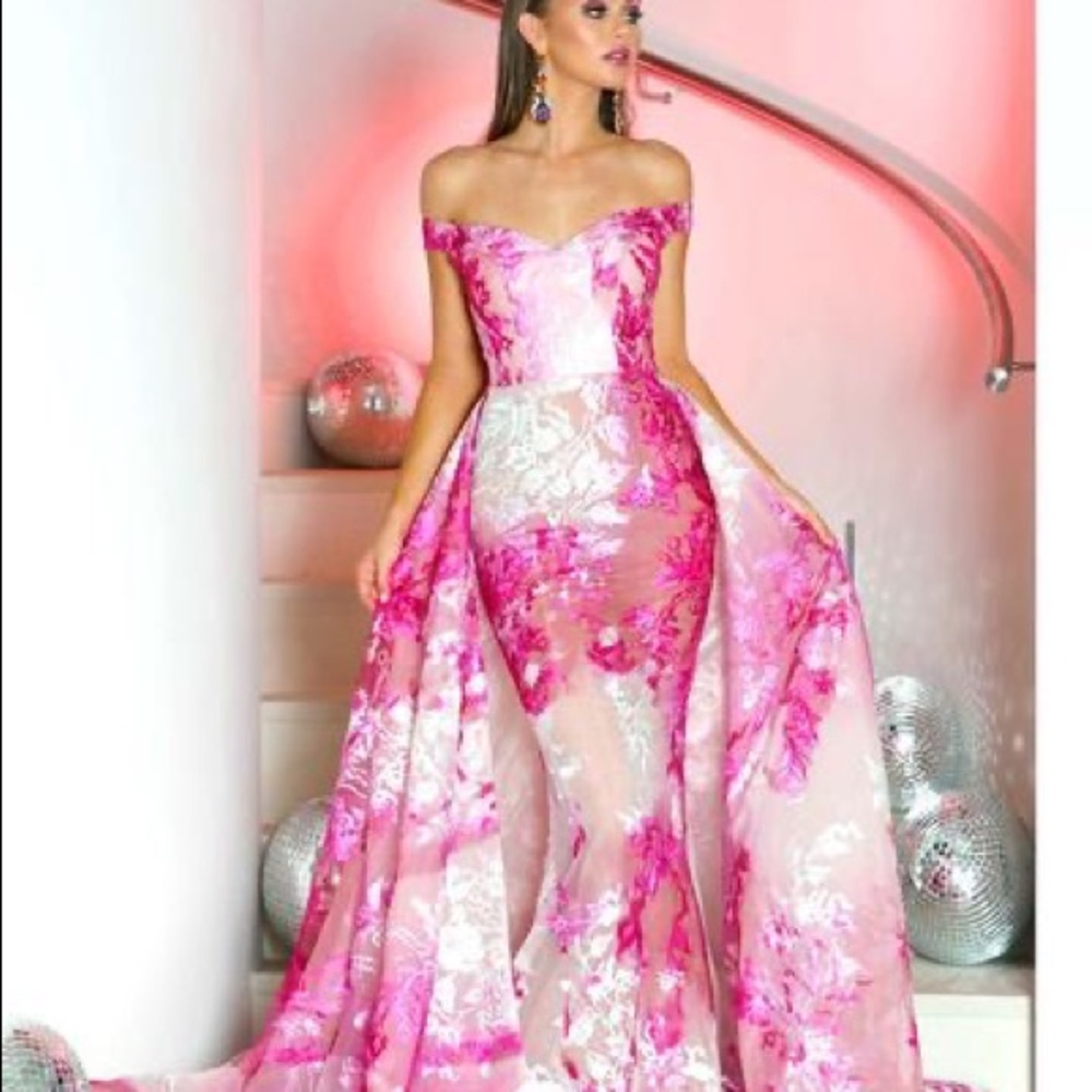 Portia & Scarlett Caroline Gown Dress